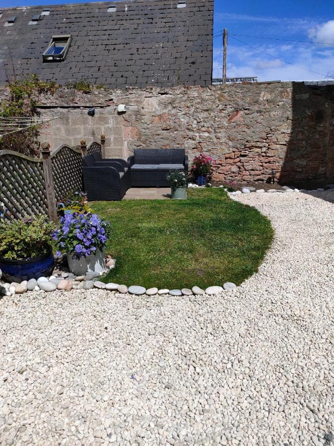 Shadow'S Cottage Situated In Fishertown, Nairn. エクステリア 写真